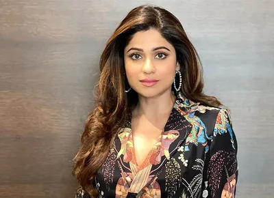 shamita shetty gives fans glimpse of her sketching talent