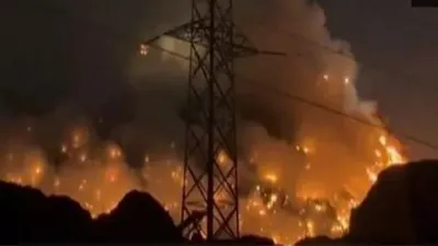 massive fire breaks out at ghazipur landfill site in delhi