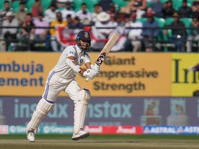 yashasvi jaiswal becomes second quickest indian to score 1000 runs in test cricket