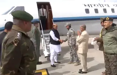 due to  inclement weather  in siachen  rajnath to celebrate holi with forces in leh today