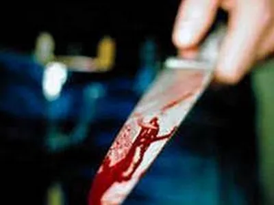 16 yr old girl stabbed multiple times by man in delhi  dies