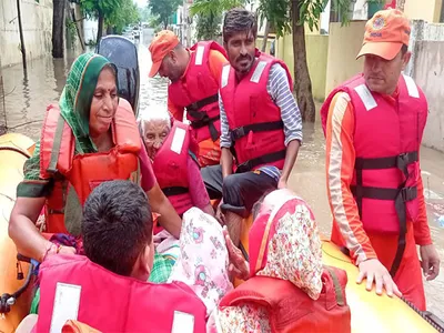 gujarat rain  ndrf evacuates 110 people from low lying areas of aravalli