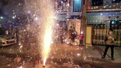 sale  use of firecrackers banned in gurugram  green firecrackers allowed