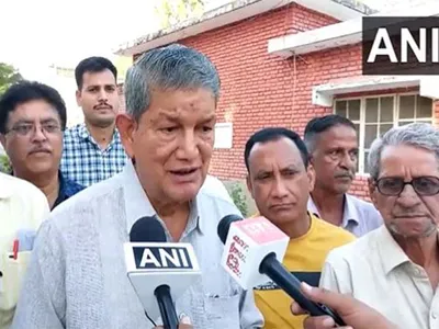  forest fires cannot be controlled without increasing humidity   harish rawat on uttarakhand forest fires